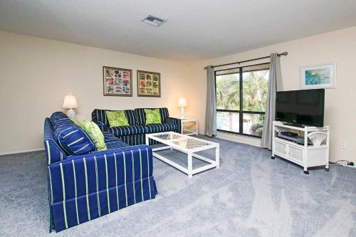 Secluded beach condo on award-winning Bowman's Beach - Blind Pass D201