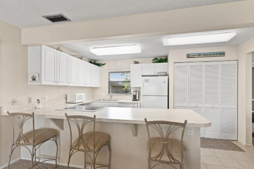 Blind Pass Condo D202 on beautiful Sanibel Island - image 4