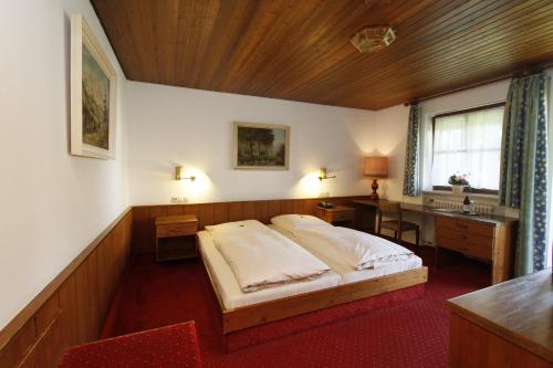 Hotel Neumayr – Munich, CO