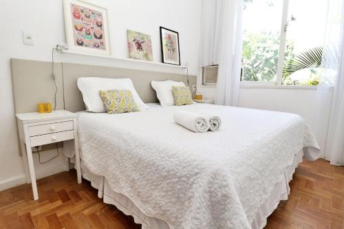 One-Bedroom Apartment image 4
