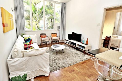 One-Bedroom Apartment room in Leblon House IV