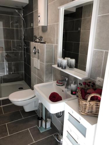 Bathroom, Wohnen beim Brotsommelier - Alpenkruste in Darmstadt-Eberstadt