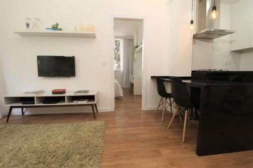 One-Bedroom Superior Apartment image 10