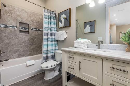 Moonlight Cottage by Meyer Vacation Rentals