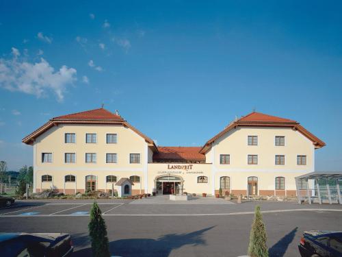 Landzeit Restaurant Voralpenkreuz - Hotel - Sattledt