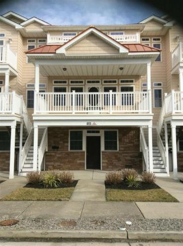 WW413 West Taylor Avenue - main image