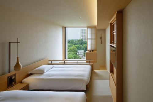 Twin Room with Shower - High Floor - Non-Smoking