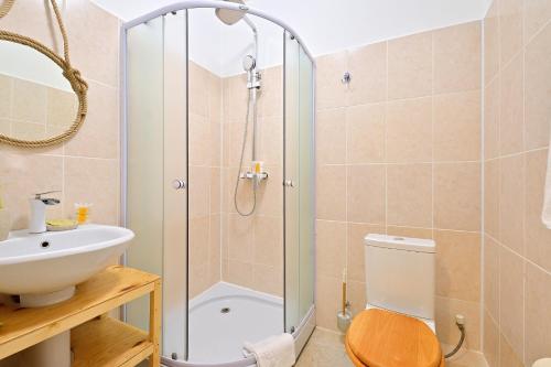 美术馆艺术酒店外景图