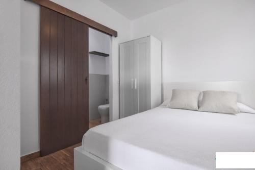 COMODOS Y AGRADABLES APARTAMENTOS EN El Pozo - image 3
