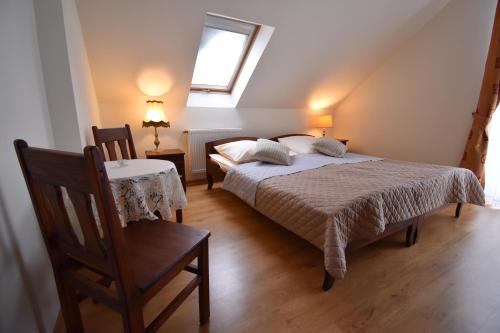 2 twin beds