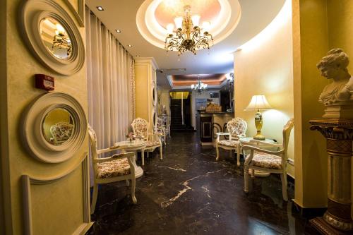 ล็อบบี้, Hotel Helin Central in คราอิโอวา