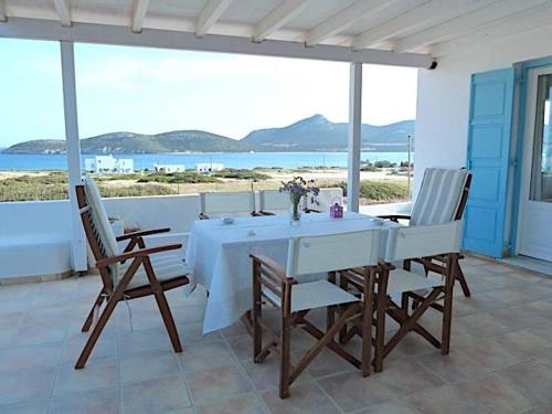 MAGDALENA-SEA VIEW HOUSE gîte à louer Agios Georgios, Antiparos