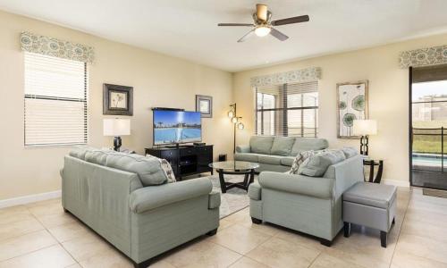 Perfect 8 Bedroom Villa on Champions Gate Orlando Villa 4317 - image 2