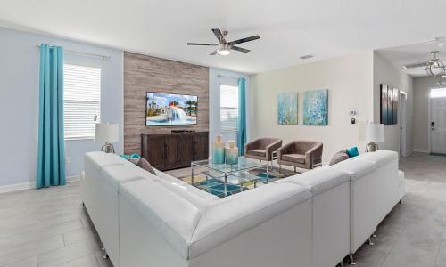 Exclusive Villa with Large Private Pool on Champions Gate Orlando Villa 4330 - image 4