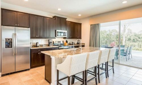 Exclusive Villa with Large Private Pool on Encore Resort at Reunion Orlando Villa 4383 - image 3