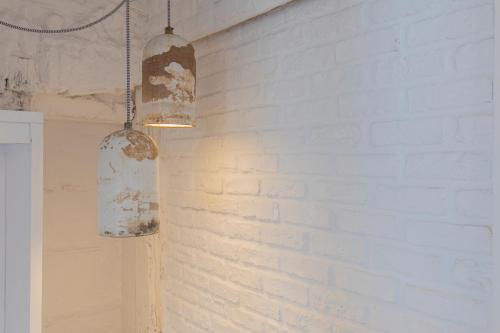 LovelyStay - Distinctive & Unique Apartment next to Sé Cathedral of Lisbon - 5 min to Chiado - image 4
