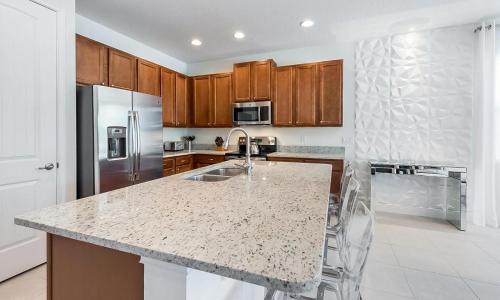 Beautiful Villa with first class amenities on Encore Resort at Reunion Orlando Villa 4403 - image 3
