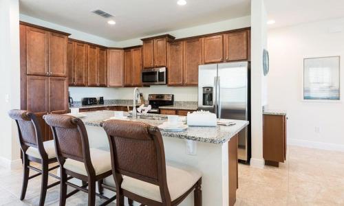 Beautiful 5 Star Villa on Encore Resort at Reunion with Large Private Pool Orlando Villa 4420 - image 3