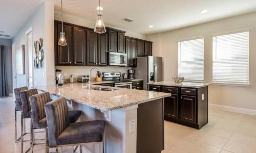 Ultimate 5 Star Villa with Private Pool on Encore Resort at Reunion Orlando Villa 4448 - image 3