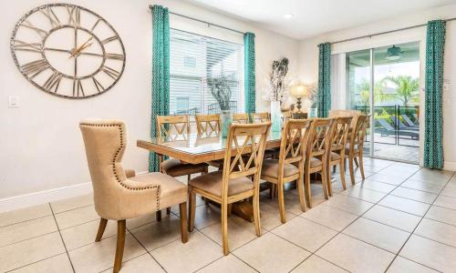 Beautiful Villa with first class amenities on Encore Resort at Reunion Orlando Villa 4502 - image 3