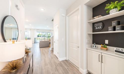 Luxury Contemporary Style Villa on Encore Resort at Reunion Orlando Villa 4514 - image 3