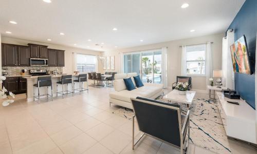Luxury Private Villa with Large Pool on Encore Resort at Reunion Orlando Villa 4476 - image 2
