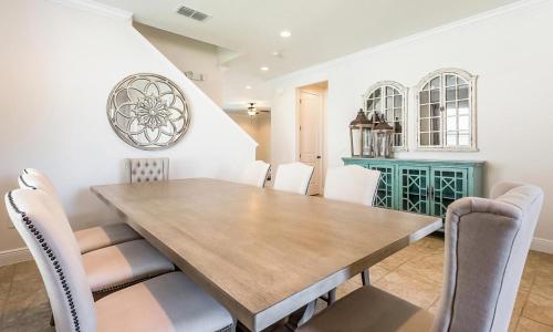 Rent the Perfect 5 Bedroom Villa on Encore Resort at Reunion Orlando Villa 4513 - image 7
