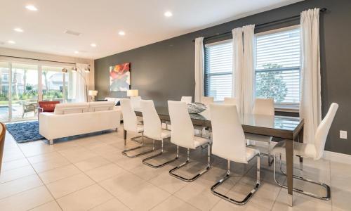 Rent this Luxury 5 Star Villa on Encore Resort at Reunion Orlando Villa 4475 - image 3