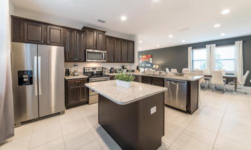 Rent this Luxury 5 Star Villa on Encore Resort at Reunion Orlando Villa 4475 - image 5