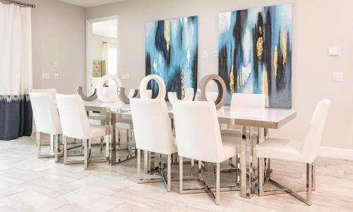 Rent Your Own Orlando Villa with Large Private Pool on Encore Resort at Reunion Orlando Villa 4510 - image 5