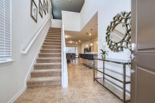 Solterra - 6 Bedrooms House w-pool-7043SR in Davenport, USA