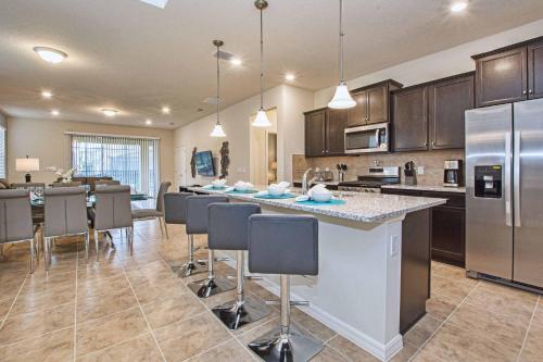 Solterra - 6 Bedrooms House w-pool-7043SR in Davenport, USA