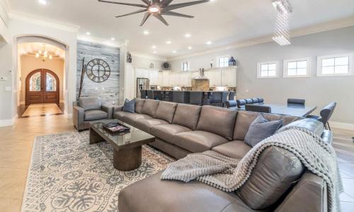 Beautiful 5 Star Villa with Private Pool on the Prestigious Reunion Resort and Spa Orlando Villa 4567 - image 3