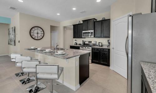 Luxury Private Townhouse with Large Pool on Solterra Resort Orlando Townhouse 4537 - image 3