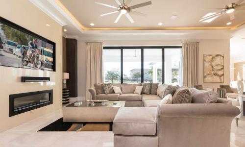 Perfect 8 Bedroom Villa on Reunion Resort and Spa Orlando Mansion 4600 - image 2