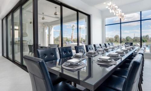 Rent this Luxury 5 Star Villa on Reunion Resort and Spa Orlando Mansion 4573 - image 4