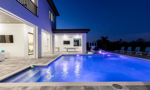 Luxury Villa on Reunion Resort and Spa with a Private Pool Orlando Mansion 4626