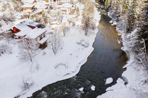 Smileys Fluss Chalet - image 7