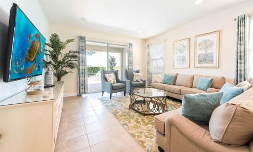 Beautiful Villa with first class amenities on Encore Resort at Reunion Orlando Villa 4694 - image 2