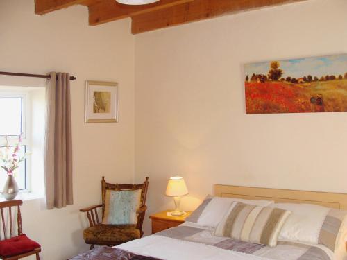 Bridies Cottage - image 10