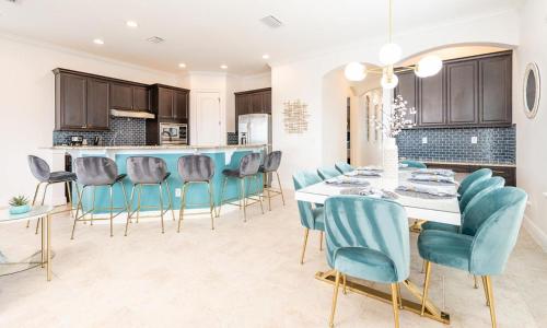 Exclusive Villa with Large Private Pool on Reunion Resort and Spa Orlando Villa 4759 - image 6