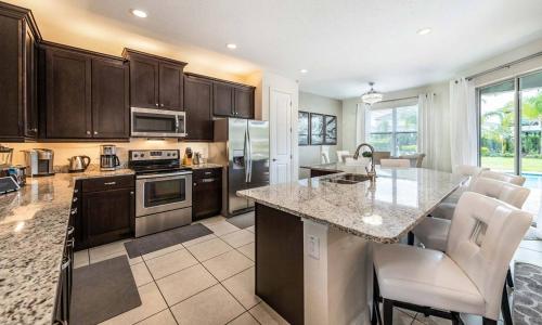 Beautiful Villa with first class amenities on Encore Resort at Reunion Orlando Villa 4705 - image 5
