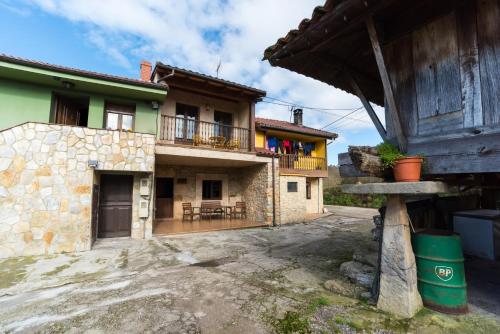 La Casina de Cués by Asturias Holidays