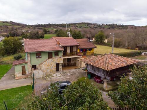 La Casina de Cués by Asturias Holidays