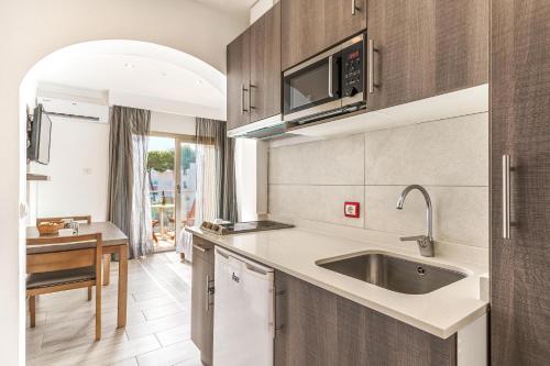 Ferrera Luxe Estudio 815 - image 6