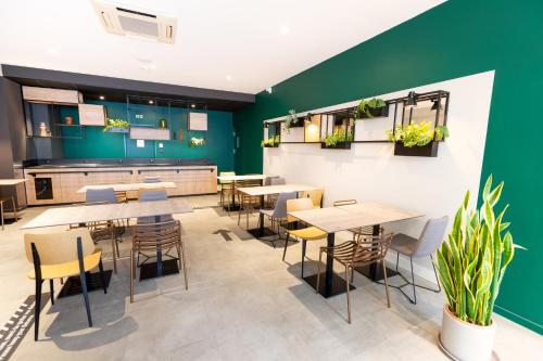Food and beverages, ibis Pau Centre in Pau