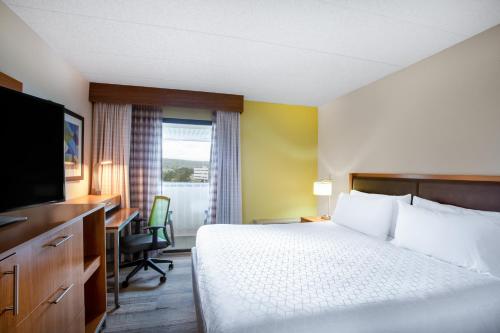 Holiday Inn Express Hotel & Suites King of Prussia, an IHG Hotel