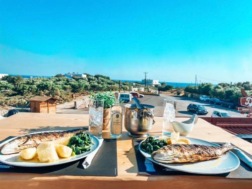 Restoran, Elafonisi Rooms For Rent in Crete Island