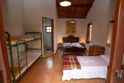 3 twin beds, 1 bunk bed
