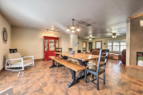 Pet-Friendly Riverfront Retreat Deck and Views - image 5
